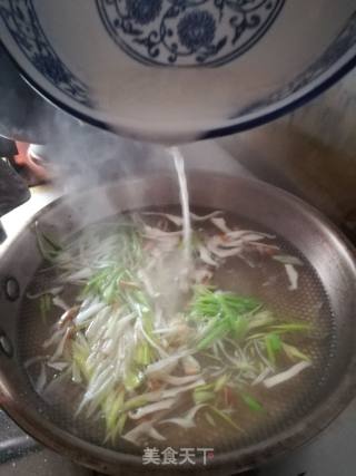 肚丝汤的做法步骤：5