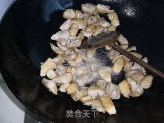 干煸肥肠的做法步骤：5