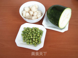 鱼丸冬瓜汤的做法步骤：1