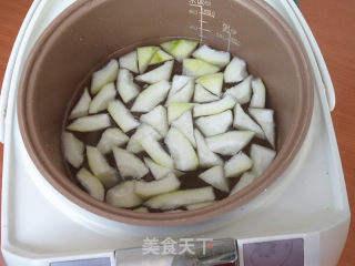 鱼丸冬瓜汤的做法步骤：5