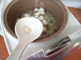 鱼丸冬瓜汤的做法步骤：8