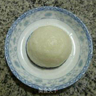 黑芝麻葡萄干糯米粿的做法步骤：1