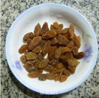 黑芝麻葡萄干糯米粿的做法步骤：2