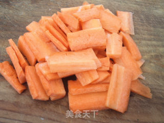 山药炒胡萝卜的做法步骤：1