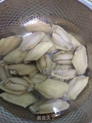 红烧鸡翅的做法步骤：3