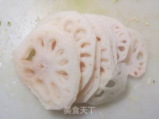 凉拌莲藕的做法步骤：3
