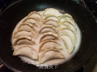 煎饺的做法步骤：3