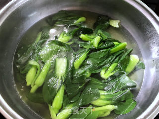 香菇扒青菜的做法步骤：3