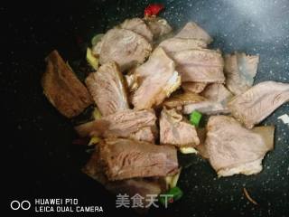 #团圆饭#XO酱炒酱牛肉的做法步骤：4