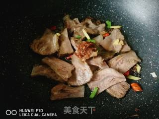 #团圆饭#XO酱炒酱牛肉的做法步骤：5