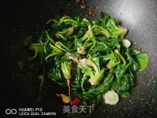 #团圆饭##快手素菜#清炒菠菜的做法步骤：5