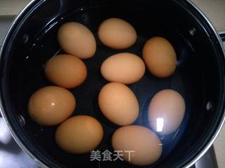 卤铁蛋的做法步骤：1