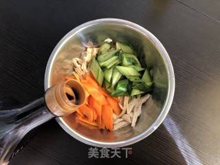 凉拌腐竹的做法步骤：6