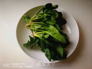 #团圆饭#菠菜培根鸡蛋煎饼的做法步骤：1