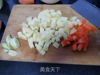 土豆鸡腿焖饭的做法步骤：2