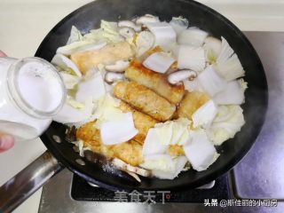 香菇白菜烩豆油皮卷的做法步骤：10