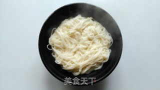 蟹粉拌面的做法步骤：9