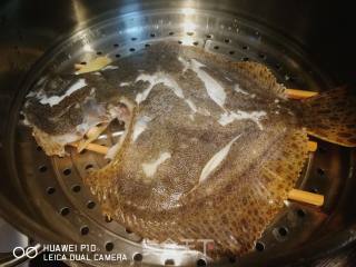 油泼多宝鱼的做法步骤：5