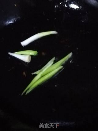 雪里蕻炒绿芽菜的做法步骤：4