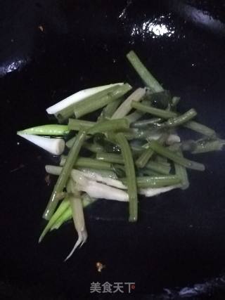 雪里蕻炒绿芽菜的做法步骤：5