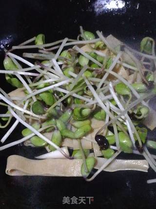 黑豆芽千张丝的做法步骤：5