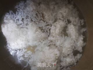 酒酿鸡蛋的做法步骤：2