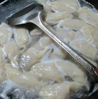 大葱牛肉馅饺子的做法步骤：12