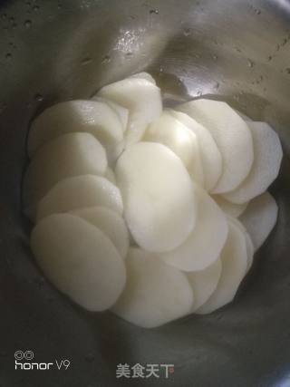 *团圆饭**干锅鸡的做法步骤：2