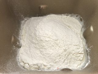 面包机版的北海道吐司的做法步骤：3