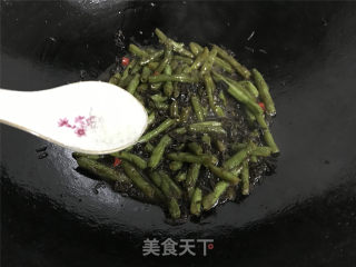 梅干菜四季豆的做法步骤：7