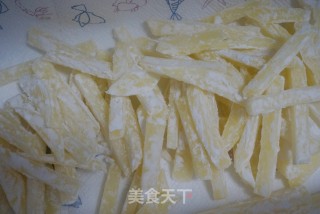 炸薯条的做法步骤：4