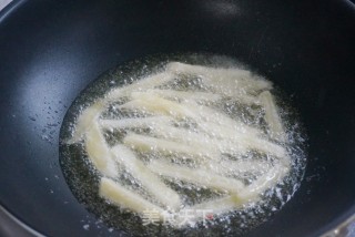炸薯条的做法步骤：5