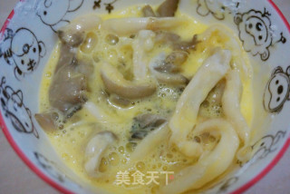 炸平菇的做法步骤：2