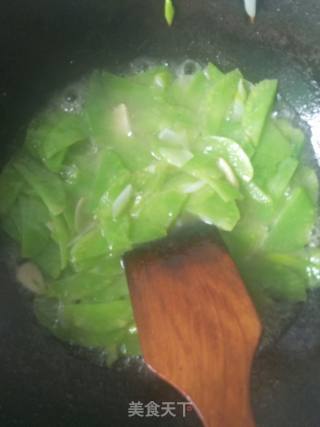 清炒莴笋的做法步骤：9