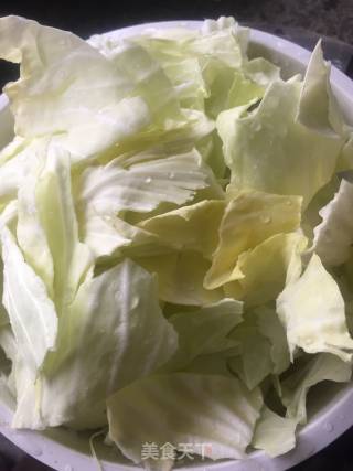 手撕包菜的做法步骤：2