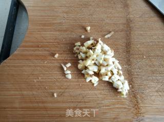 韭菜炒鸭血的做法步骤：4