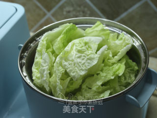 牛肉丸汤面的做法步骤：3