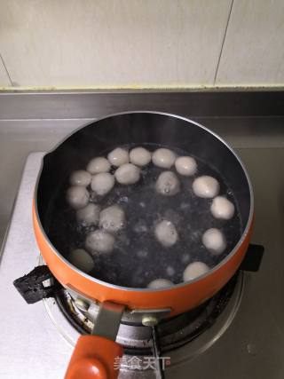 糖桂花藕粉丸子的做法步骤：4