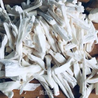 黑胡椒蒜香杏鲍菇的做法步骤：1