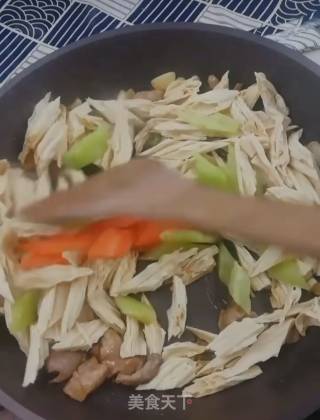 家常烧腐竹的做法步骤：6