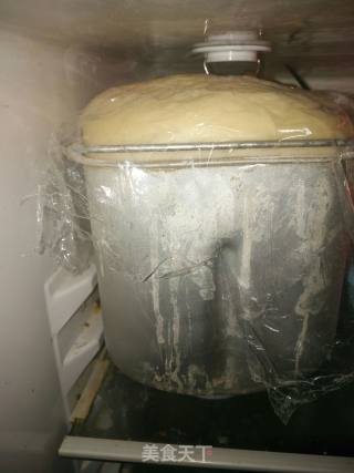 辫子面包圈的做法步骤：3