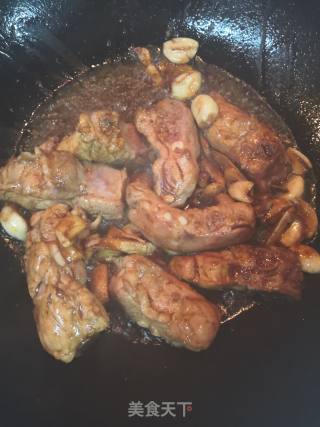 蒜香排骨焖莲藕的做法步骤：3