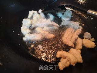 糖醋里脊的做法步骤：2