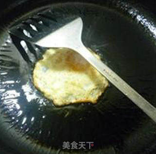 煎鸡蛋香菜拉面的做法步骤：6