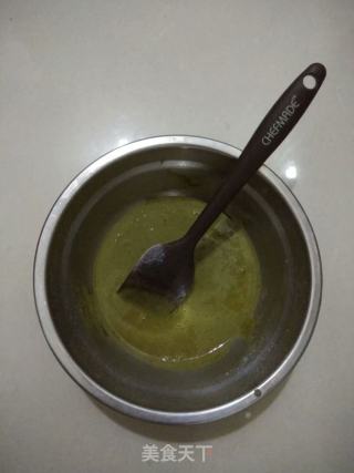 抹茶奶酪迷你杯子蛋糕的做法步骤：2