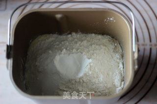 法式传统牛角包的做法步骤：2