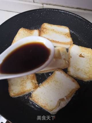 鸡块焖豆腐的做法步骤：1