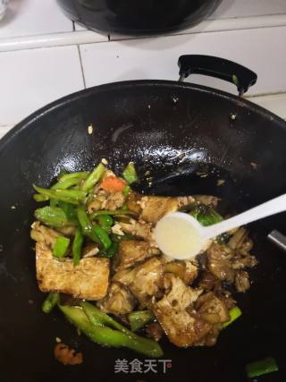 鸡块焖豆腐的做法步骤：9