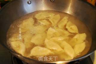 酸菜猪肉馅水饺的做法步骤：6