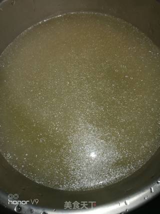 排骨汤面的做法步骤：2